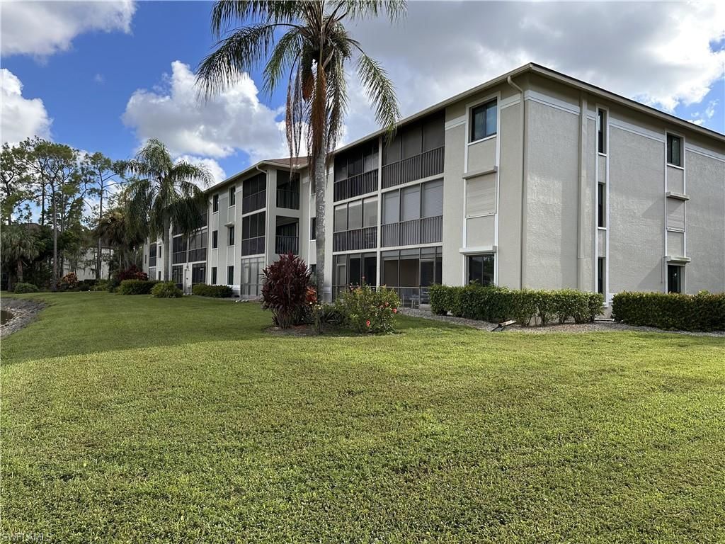 5708 Deauville Cir, Unit J101, Naples, FL 34112 Photo