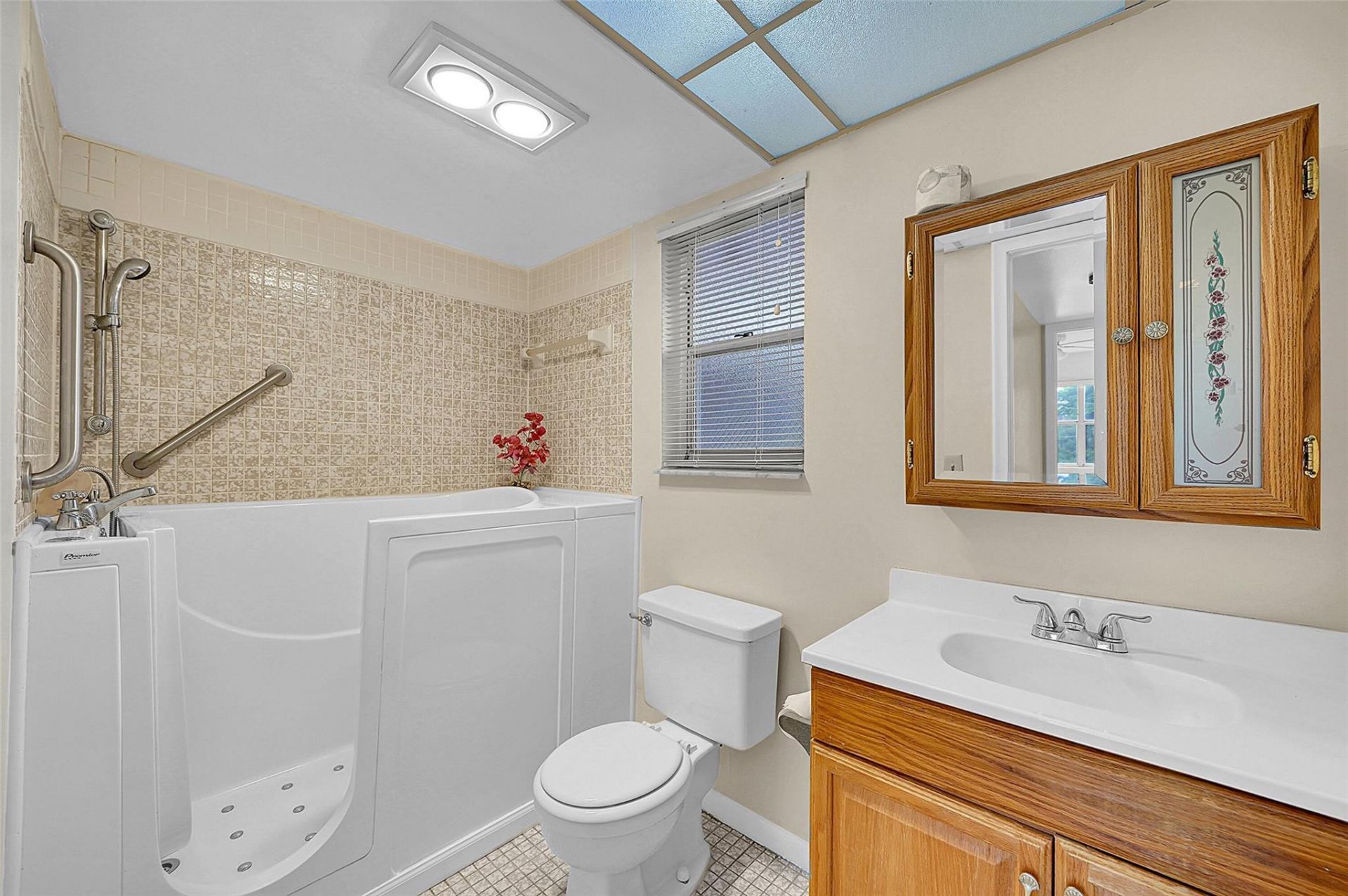 9460 Sunrise Lakes Boulevard, Unit 106, Sunrise, FL 33322 Photo