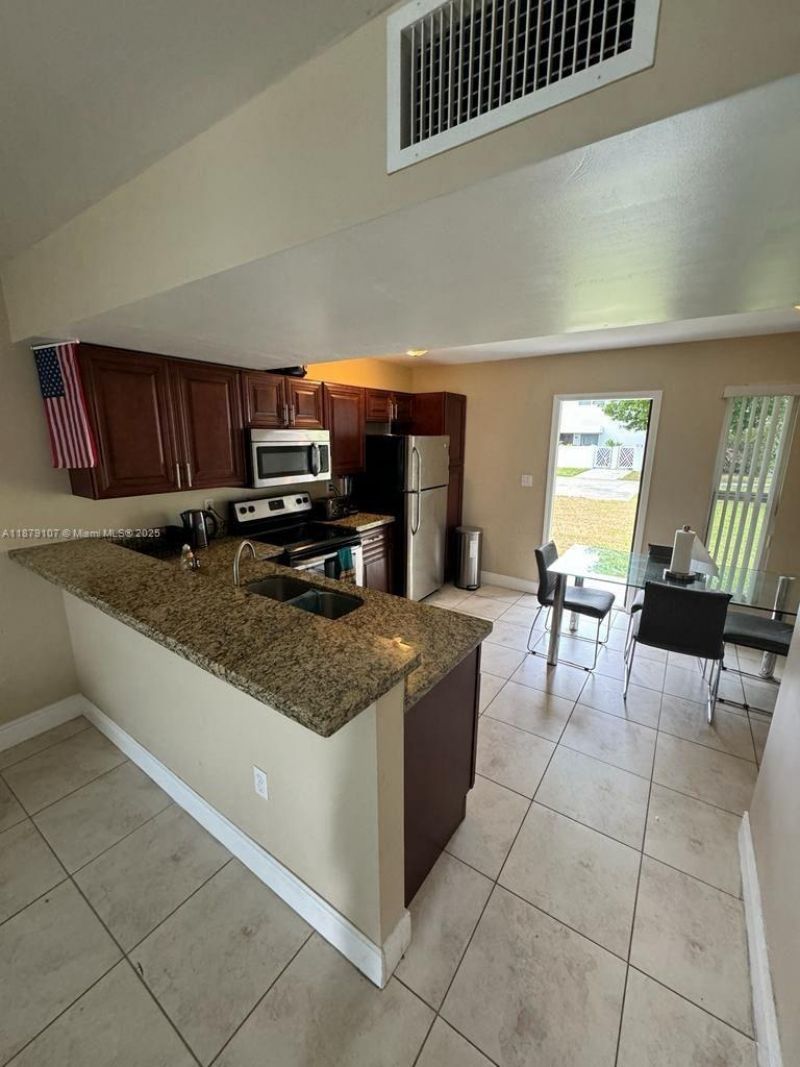 483 NW 19th St, Unit 362, Miami, FL 33136 Photo