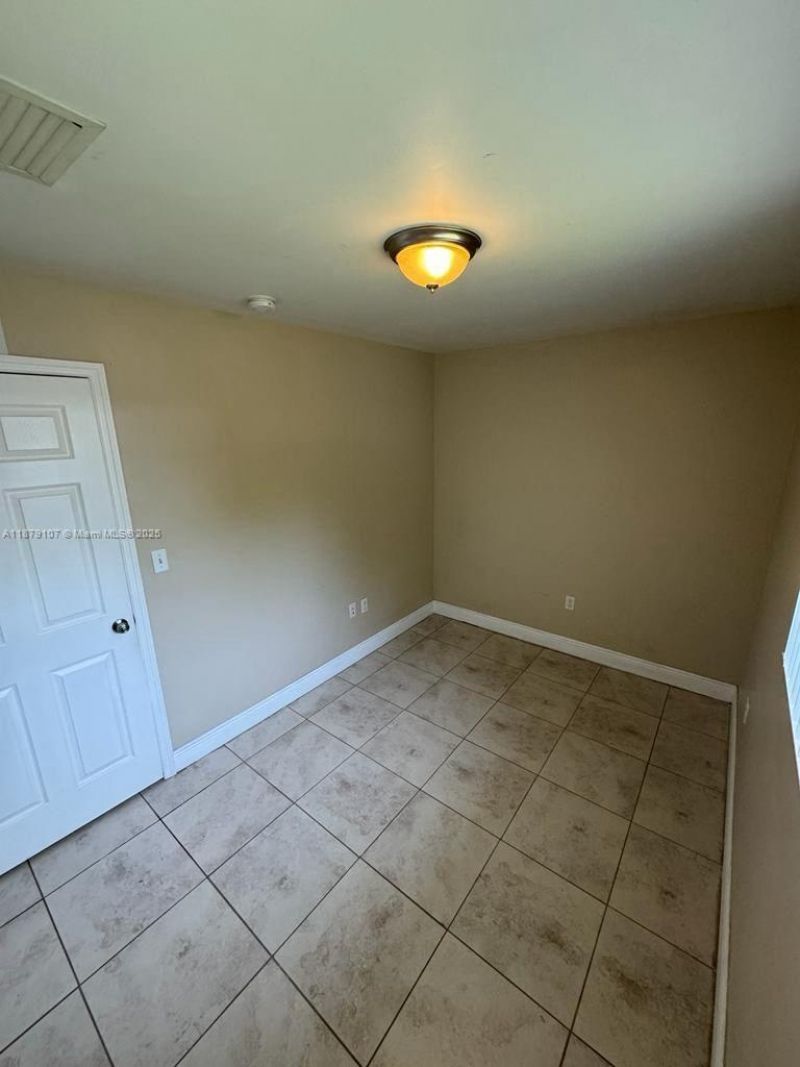 483 NW 19th St, Unit 362, Miami, FL 33136 Photo