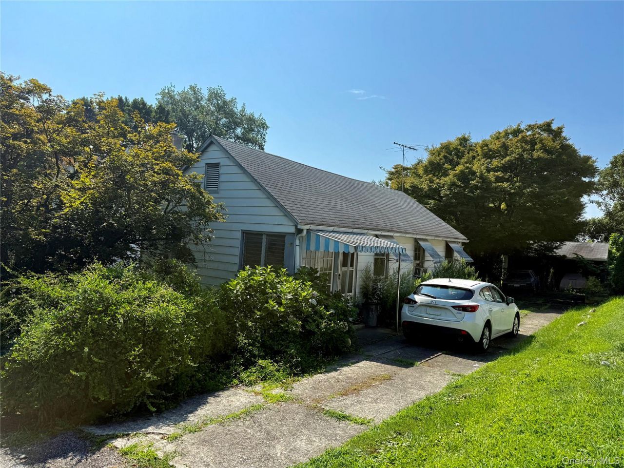 22 Lafayette Avenue, Ossining, NY 10562 Main Photo