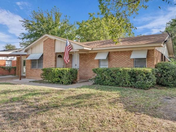 309 S Rita Street, Lacy Lakeview, TX 76705