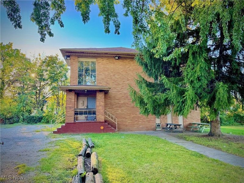 3736 E 71 Street E, Cleveland, OH 44105 Photo 12