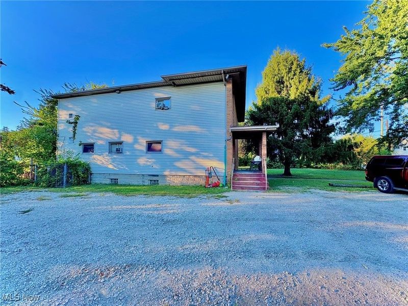 3736 E 71 Street E, Cleveland, OH 44105 Photo 14