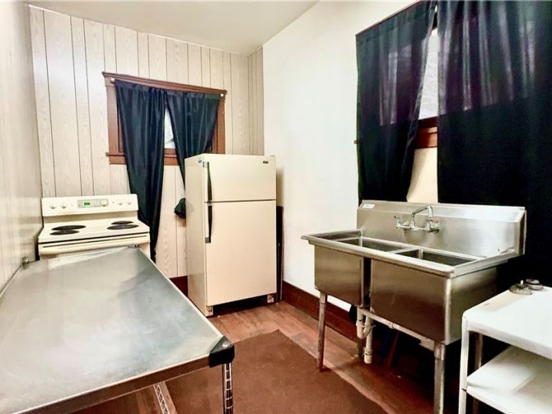 3736 E 71 Street E, Cleveland, OH 44105 Photo 7