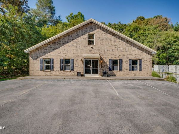 362 Colonial Road, Rogersville, TN 37857