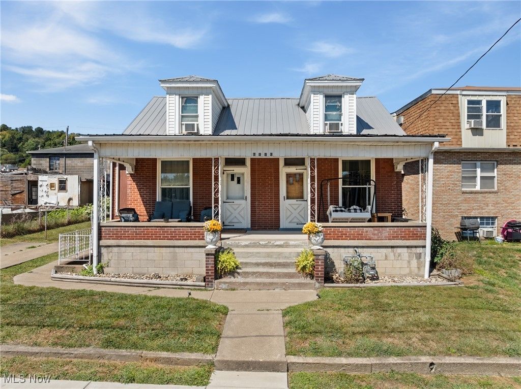 1053 Broadway Street, Martins Ferry, OH 43935 Main Photo