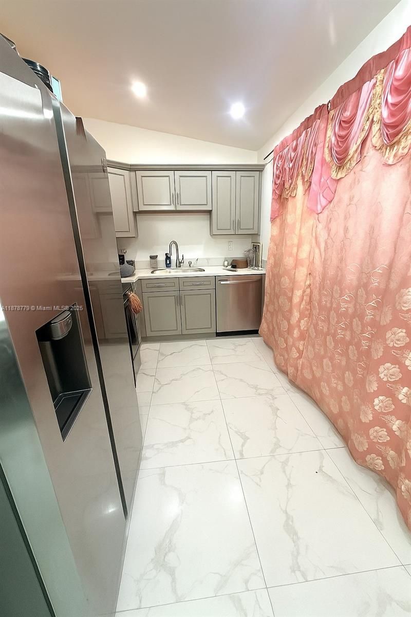 1620 NW 15th Pl, Fort Lauderdale, FL 33311 Photo