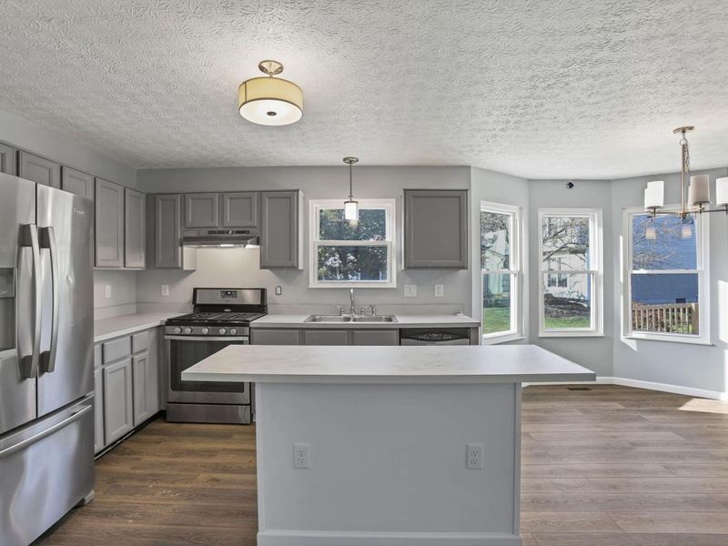 6037 Carmell Drive, Columbus, OH 43228 Photo 11