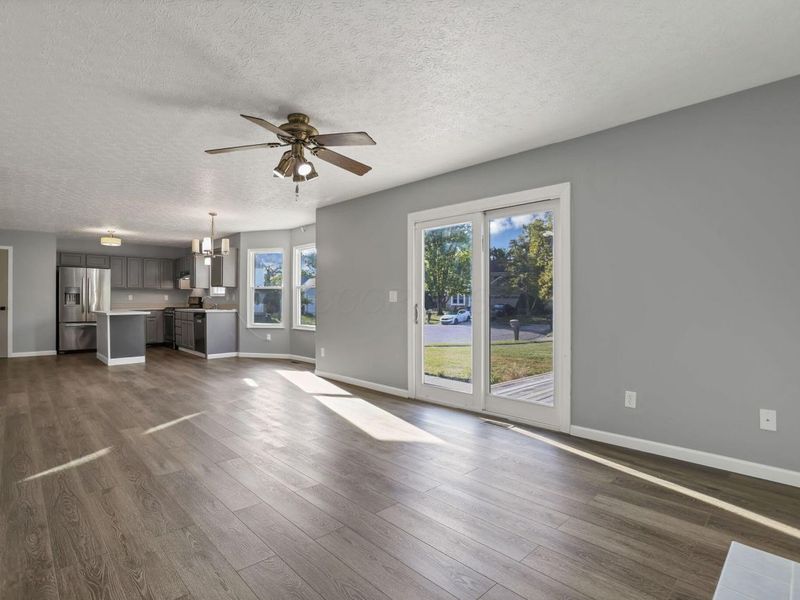 6037 Carmell Drive, Columbus, OH 43228 Photo 18