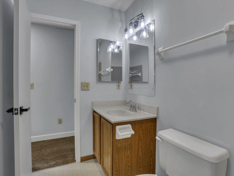 6037 Carmell Drive, Columbus, OH 43228 Photo 29