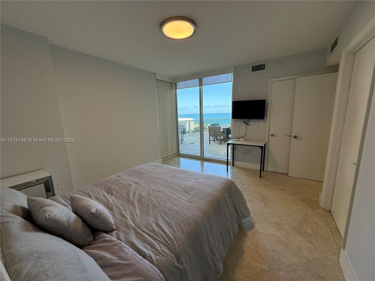 1800 S Ocean Dr, Unit 701, Hallandale Beach, FL 33009 Photo