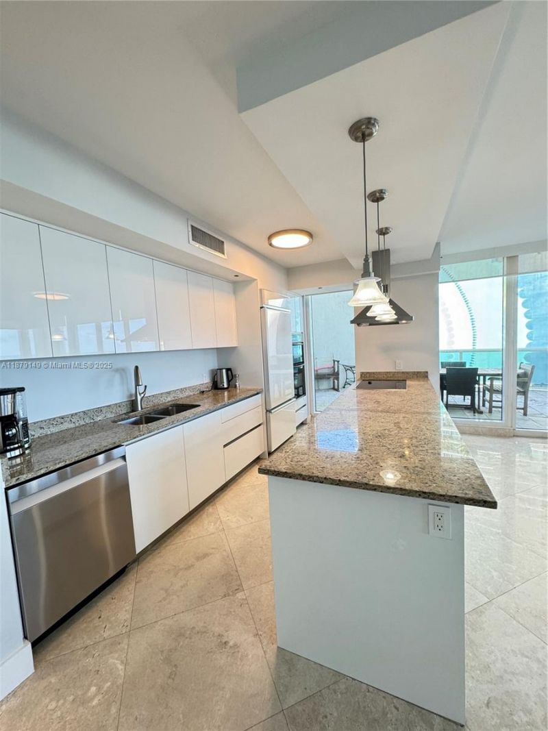 1800 S Ocean Dr, Unit 701, Hallandale Beach, FL 33009 Photo