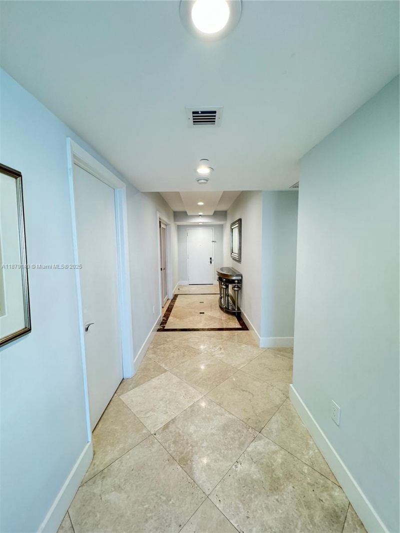 1800 S Ocean Dr, Unit 701, Hallandale Beach, FL 33009 Photo