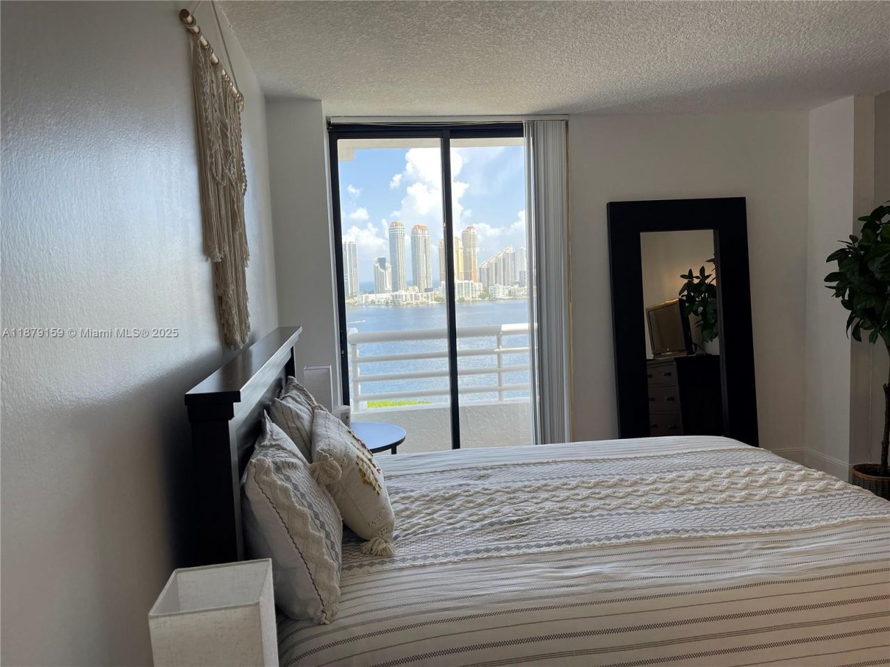 3300 NE 192nd St, Unit PH16, Aventura, FL 33180 Photo