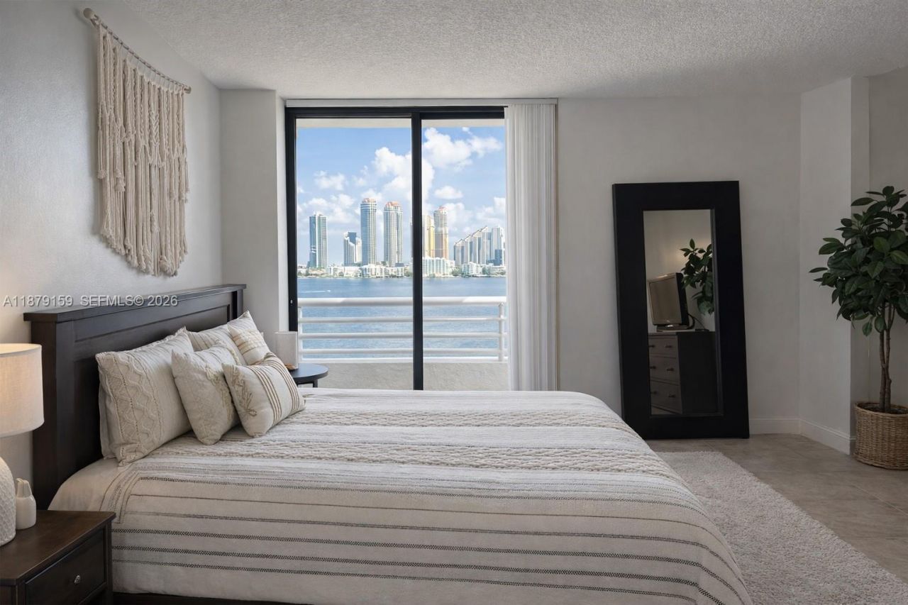 3300 NE 192nd St, Unit PH16, Aventura, FL 33180 Photo