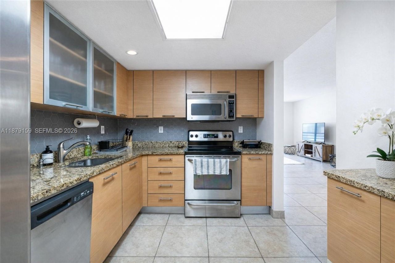 3300 NE 192nd St, Unit PH16, Aventura, FL 33180 Photo