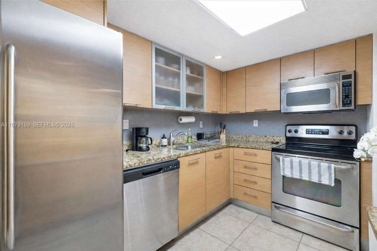3300 NE 192nd St, Unit PH16, Aventura, FL 33180 Photo