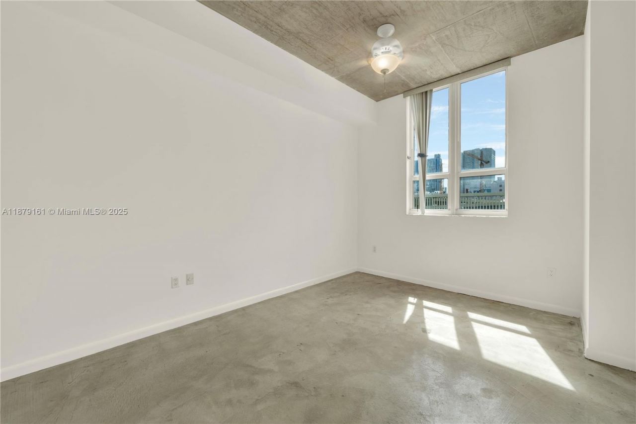 234 NE 3rd St, Unit 601, Miami, FL 33132 Photo