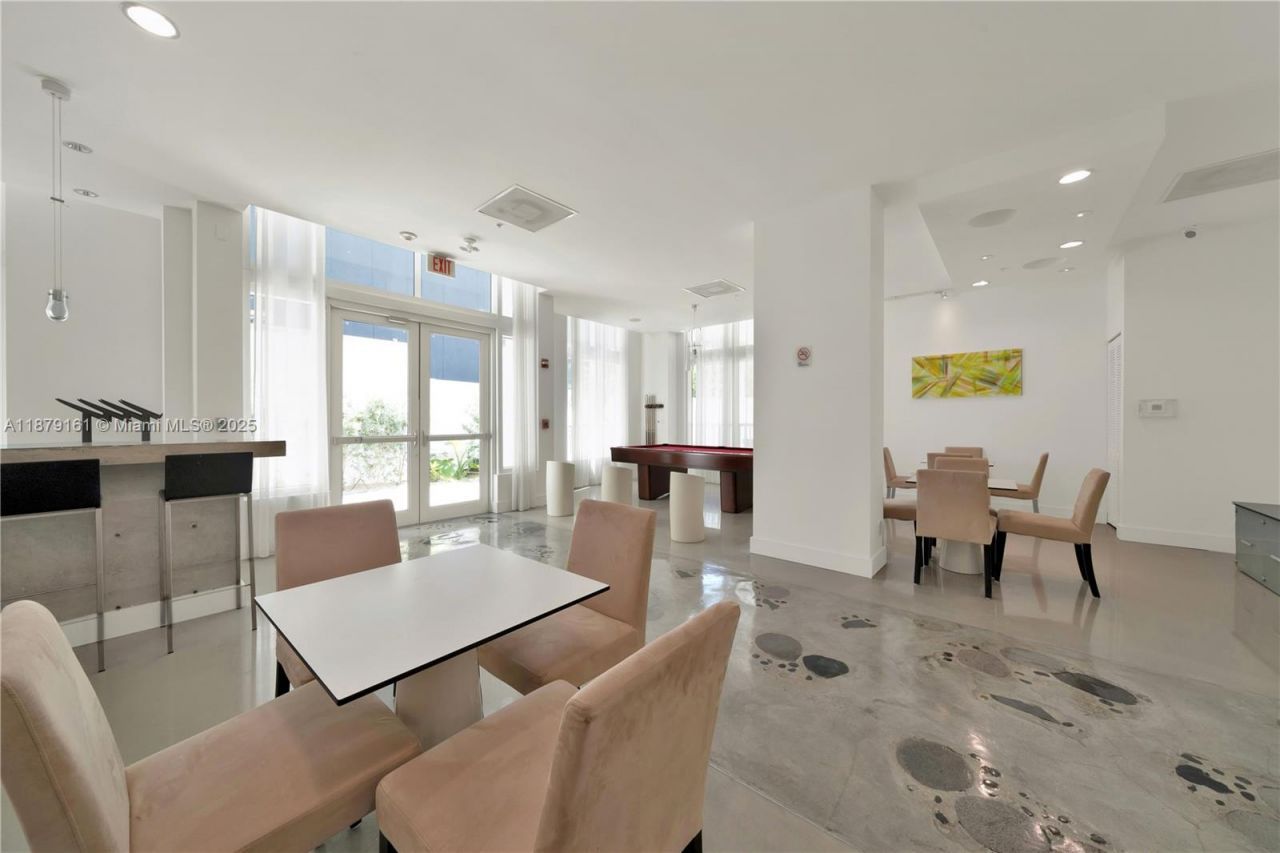 234 NE 3rd St, Unit 601, Miami, FL 33132 Photo