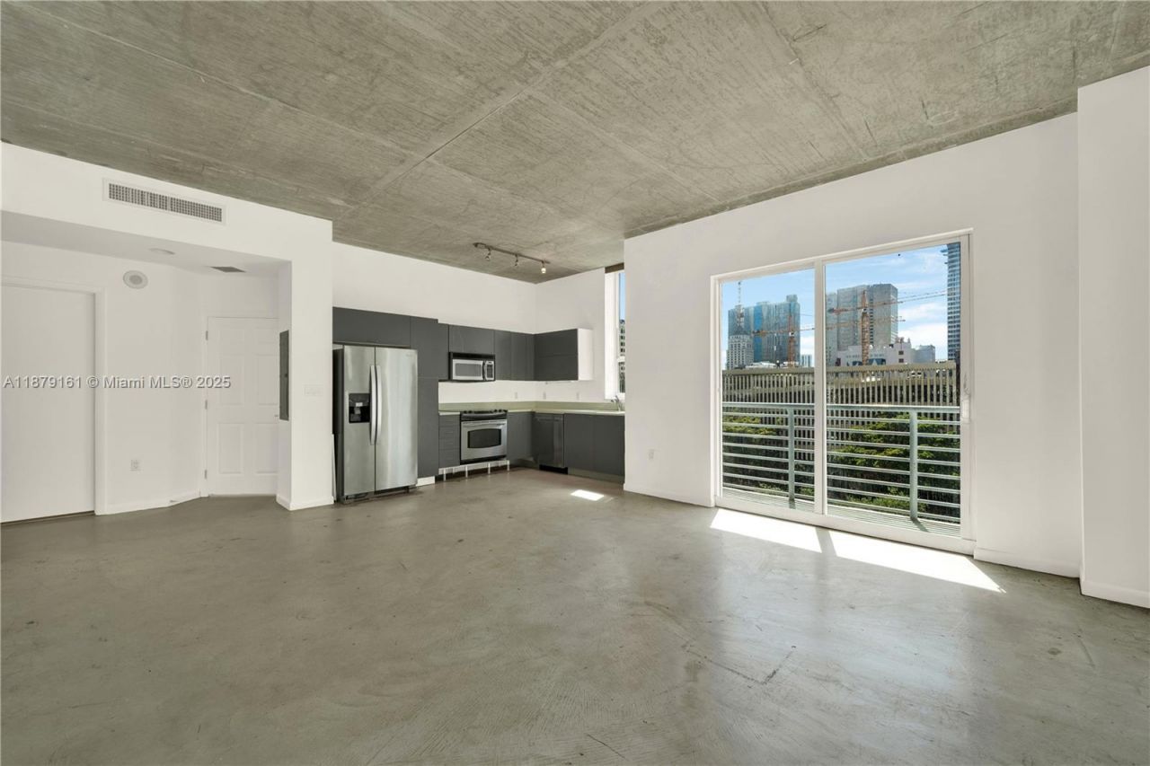 234 NE 3rd St, Unit 601, Miami, FL 33132 Photo