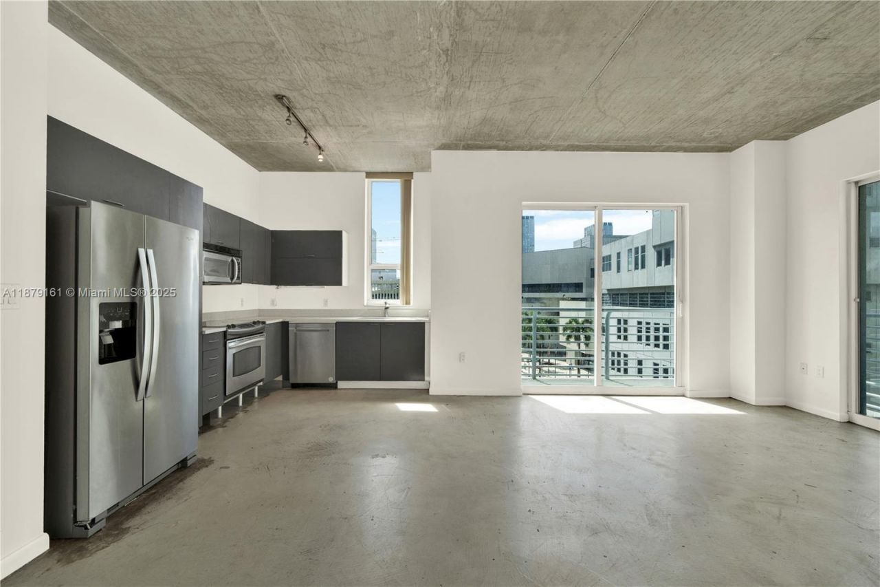 234 NE 3rd St, Unit 601, Miami, FL 33132 Photo