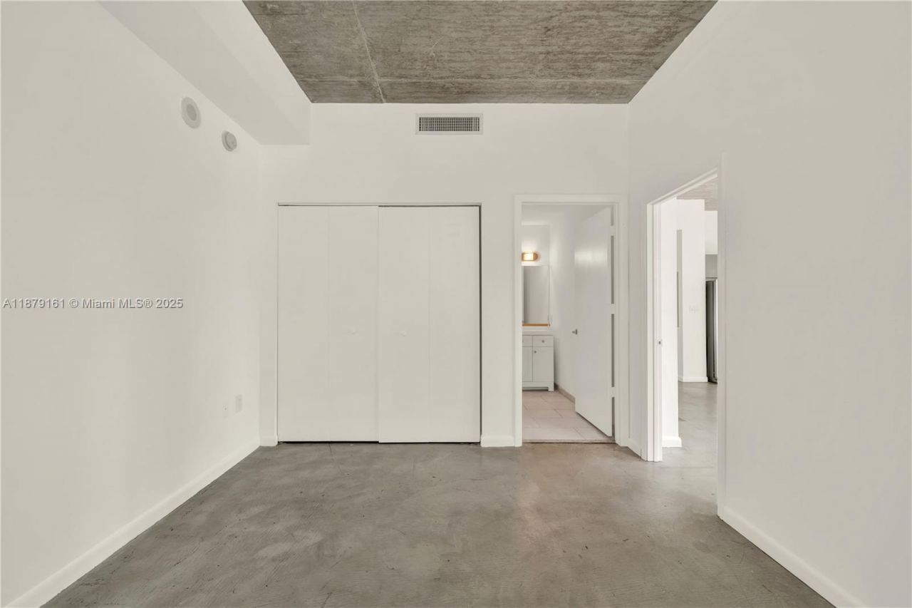 234 NE 3rd St, Unit 601, Miami, FL 33132 Photo