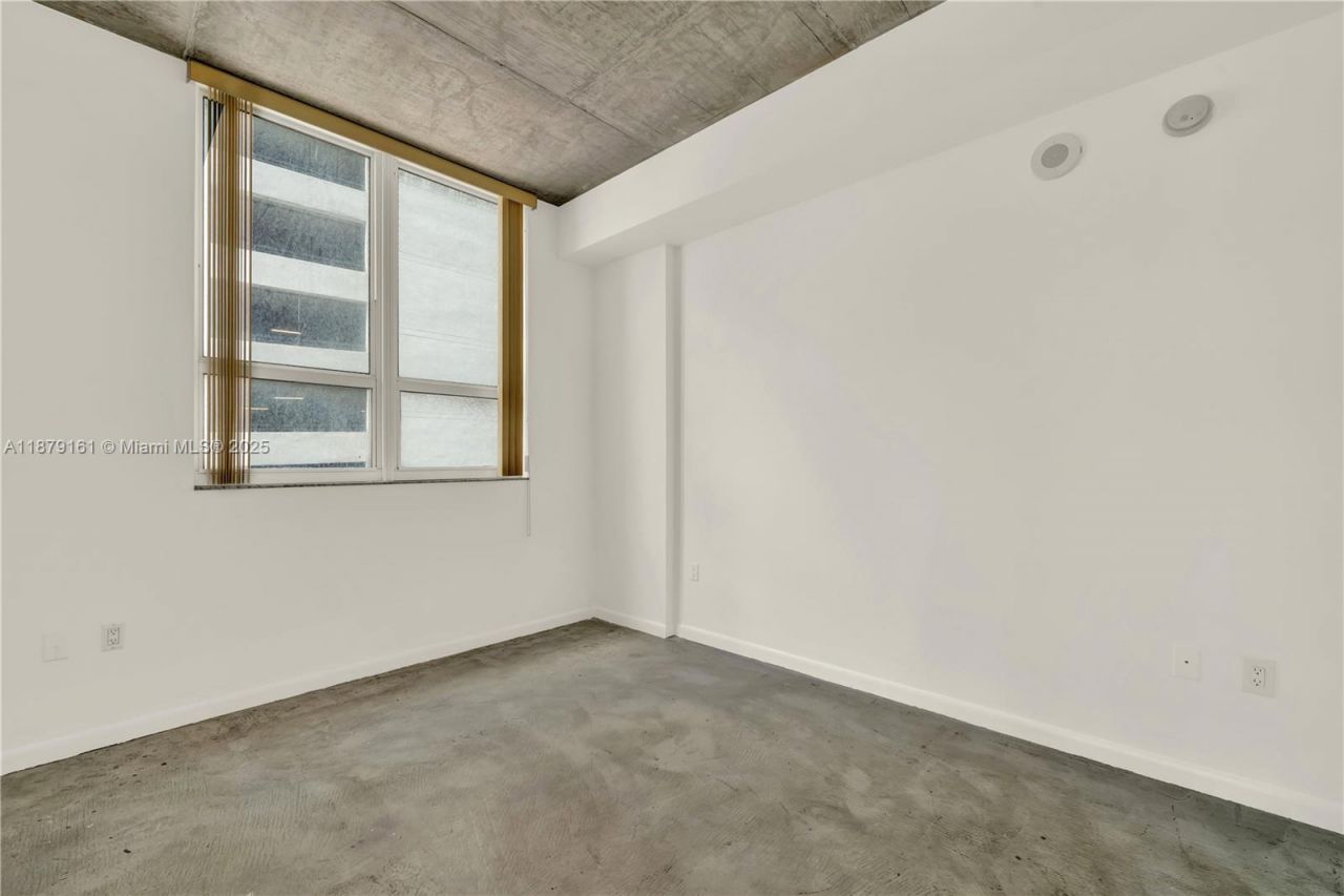 234 NE 3rd St, Unit 601, Miami, FL 33132 Photo