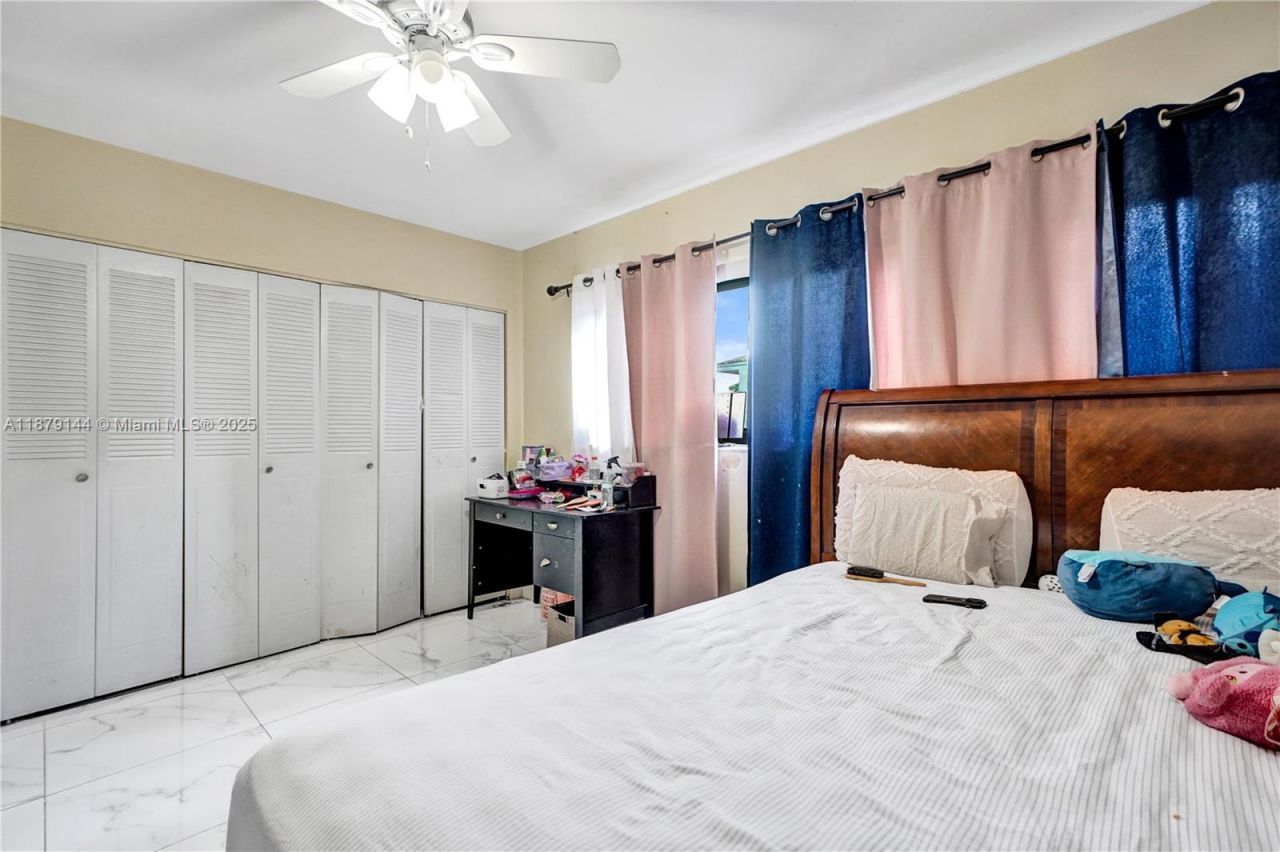 2419 NW 11th St, Unit 21-D, Miami, FL 33125 Photo