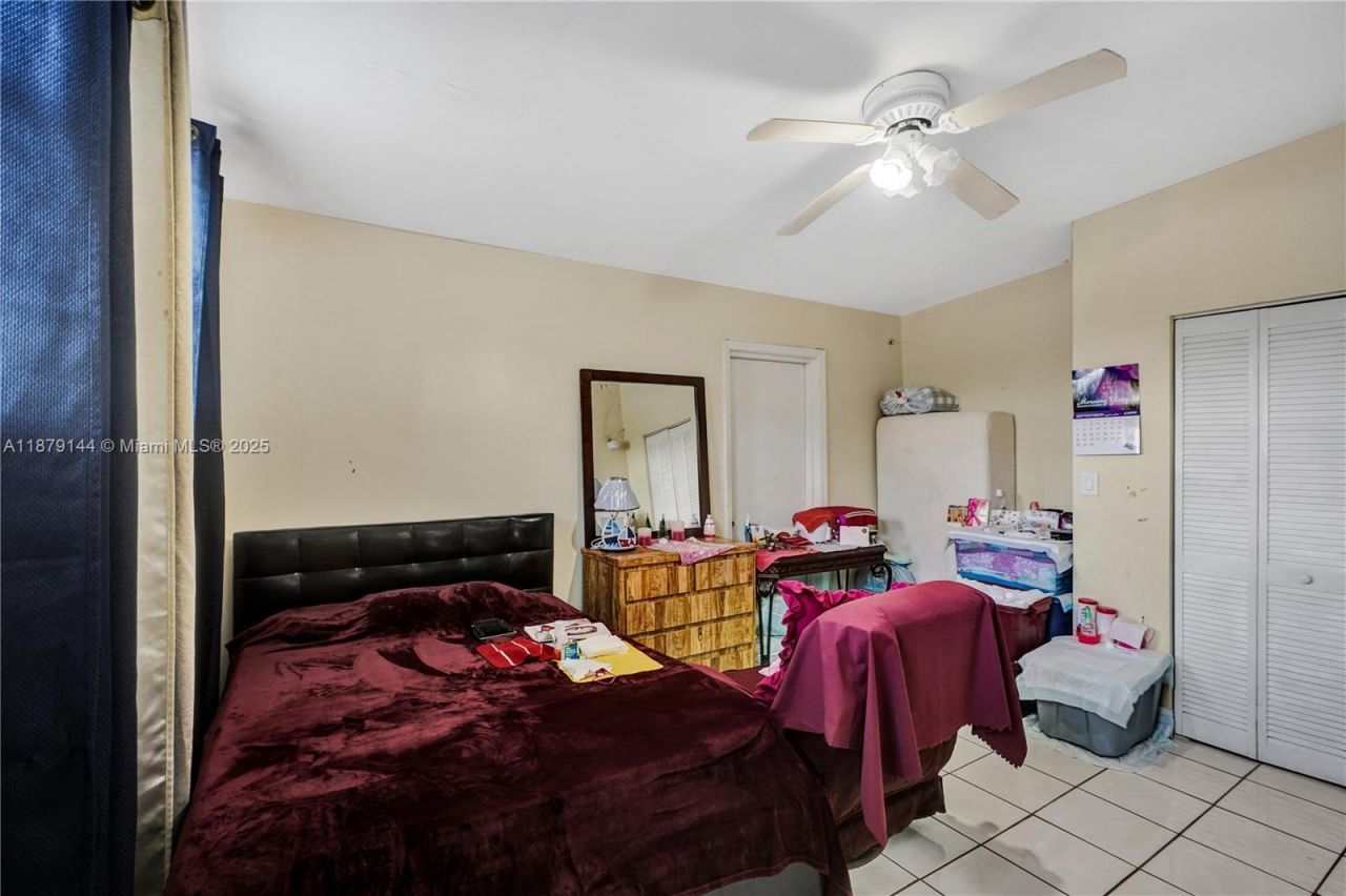 2419 NW 11th St, Unit 21-D, Miami, FL 33125 Photo