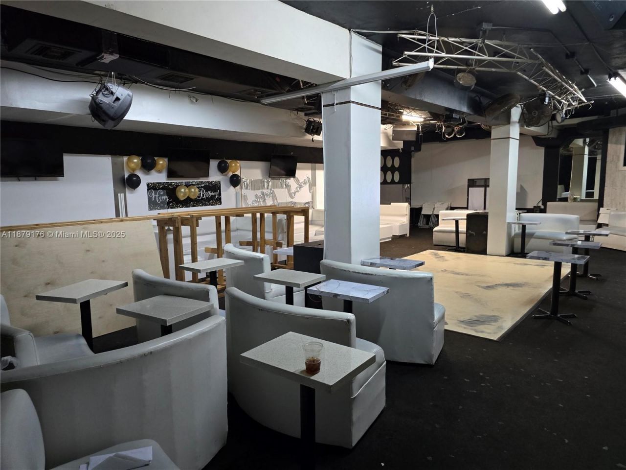 6051 SW 8th St, Miami, FL 33144 Photo