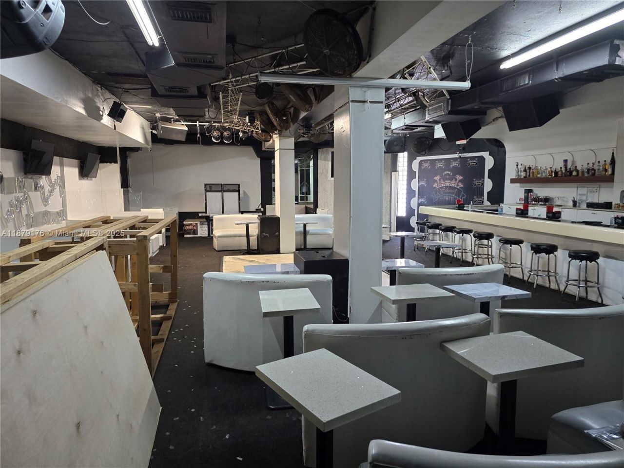 6051 SW 8th St, Miami, FL 33144 Photo