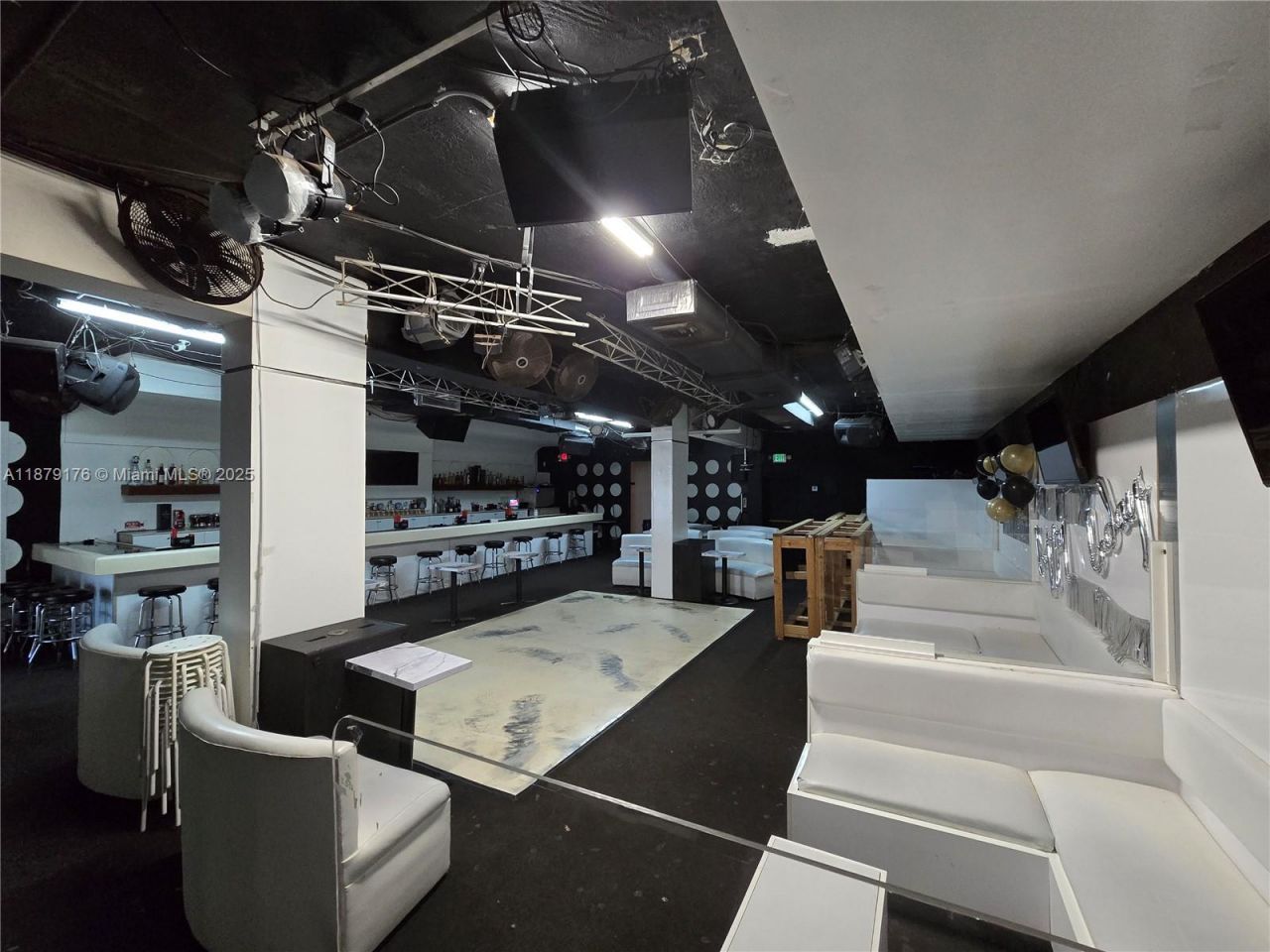 6051 SW 8th St, Miami, FL 33144 Photo