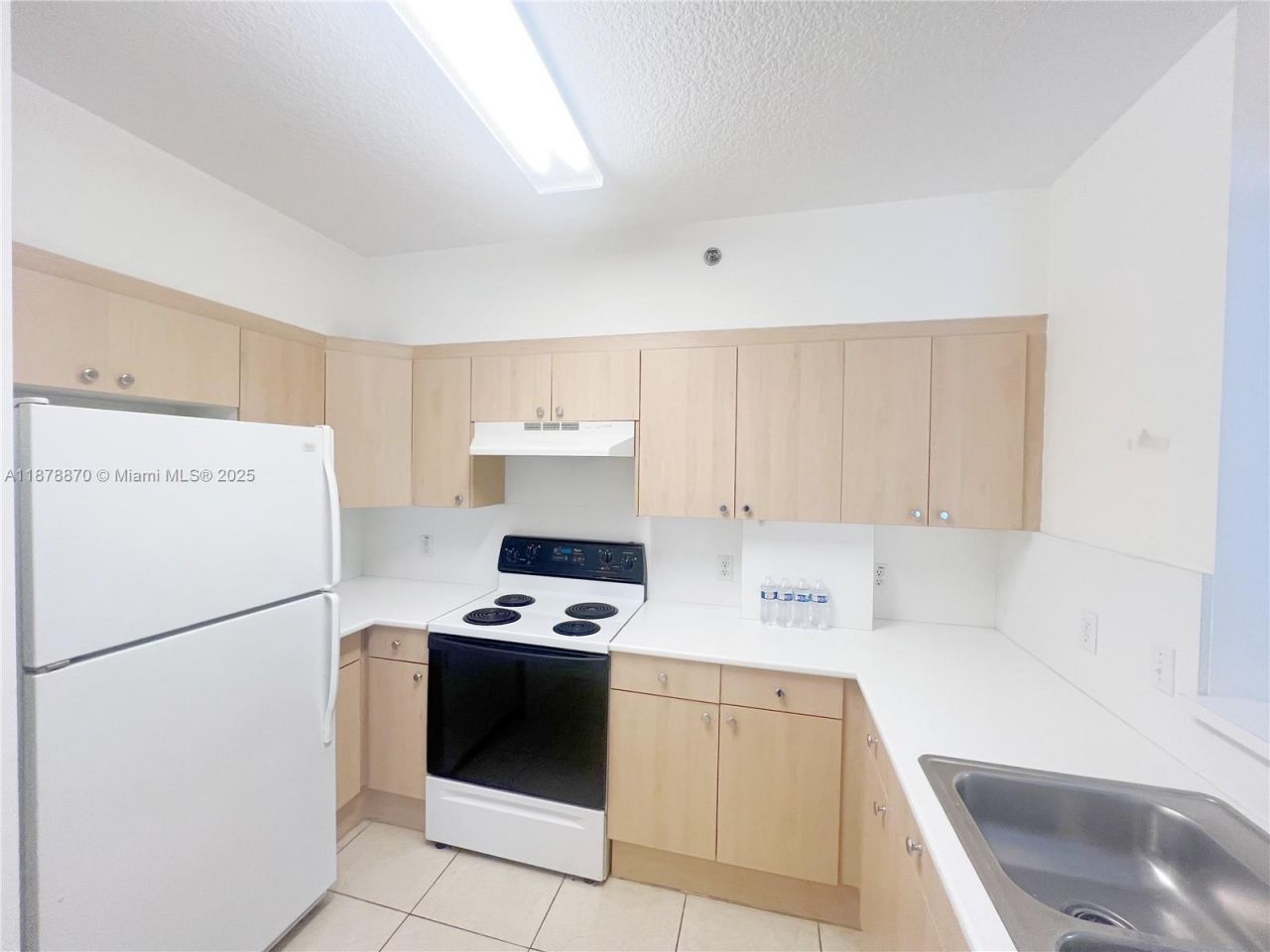 9340 Fontainebleau Blvd, Unit W206, Miami, FL 33172 Photo