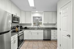 4508 Greenbriar Dr. photo 4