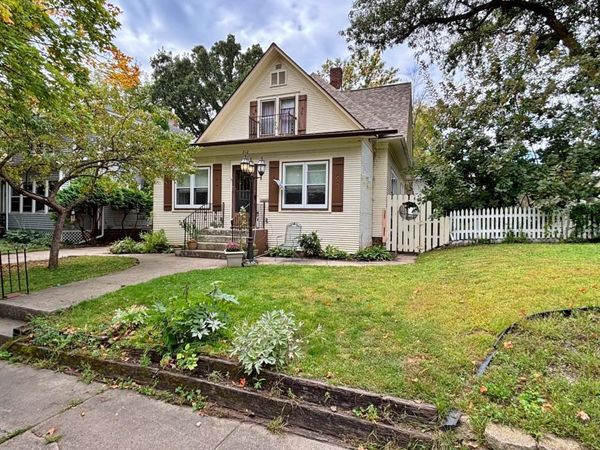 212 2nd Street S, Waterville, MN 56096