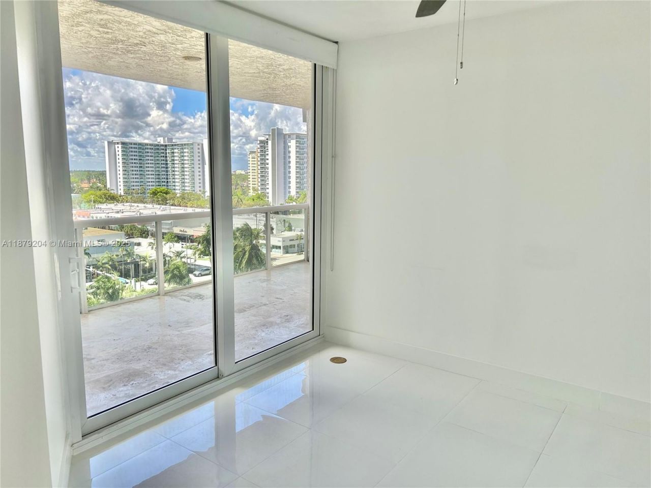 3100 N Ocean Blvd, Unit 803, Fort Lauderdale, FL 33308 Photo