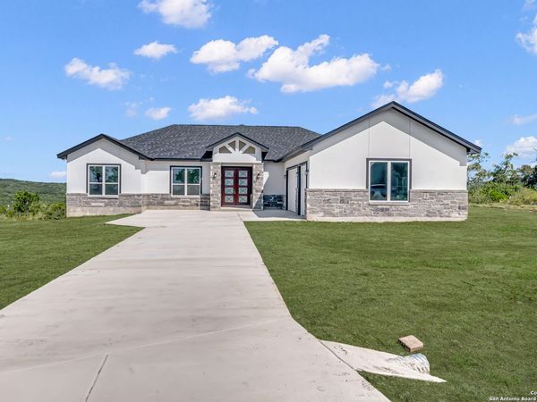 1585 PR 2771, Mico, TX 78056