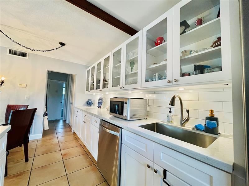 234 Hibiscus Avenue, Unit 271, Lauderdale by the Sea, FL 33308 Photo