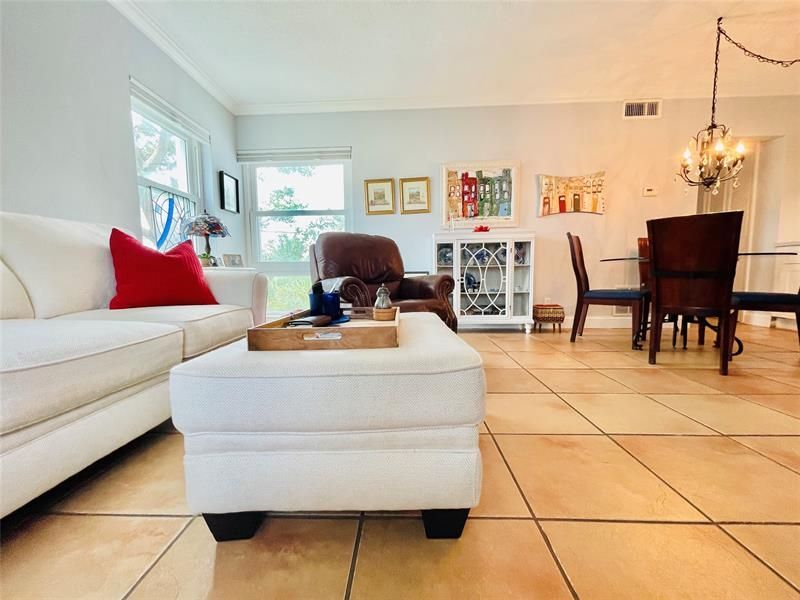 234 Hibiscus Avenue, Unit 271, Lauderdale by the Sea, FL 33308 Photo