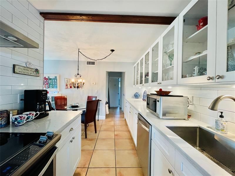 234 Hibiscus Avenue, Unit 271, Lauderdale by the Sea, FL 33308 Photo