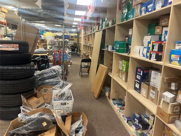 Lauderdale Lakes, FL 33311