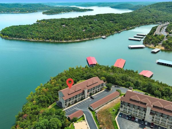 228 Seven Cove Lane, Unit 202, Kimberling City, MO 65686