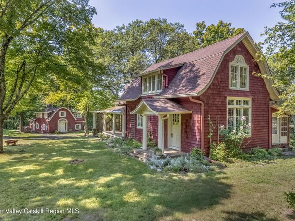 421-423 Hillside Road, Cragsmoor, NY 12420