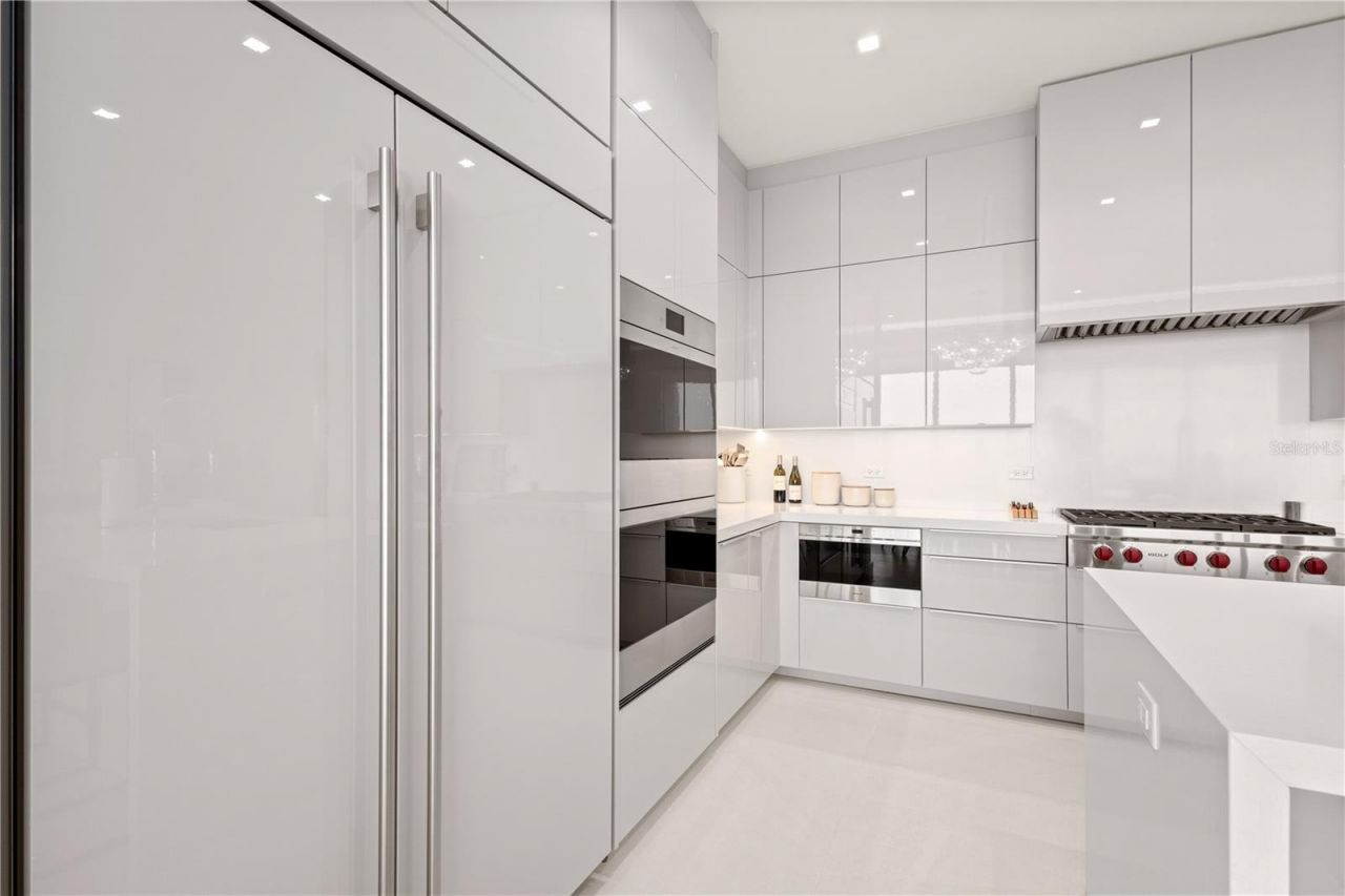 1581 Gulf Of Mexico Drive, Unit 507, Longboat Key, FL 34228 Photo