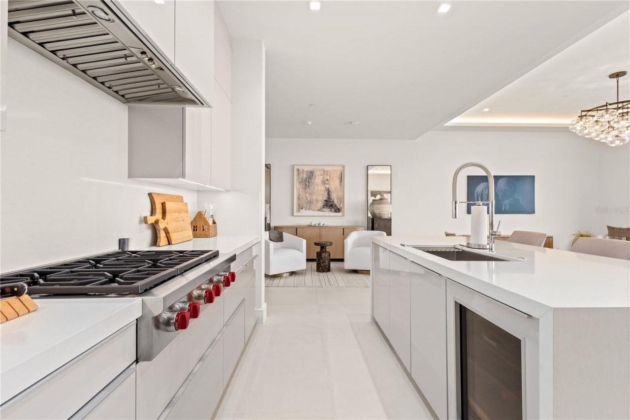 1581 Gulf Of Mexico Drive, Unit 507, Longboat Key, FL 34228 Photo