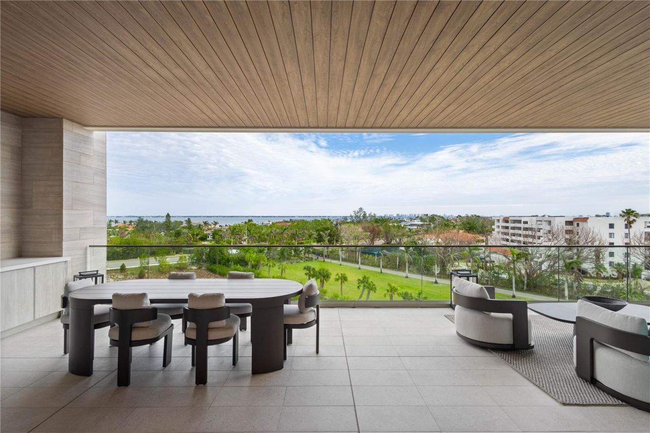 1581 Gulf Of Mexico Drive, Unit 507, Longboat Key, FL 34228 Photo