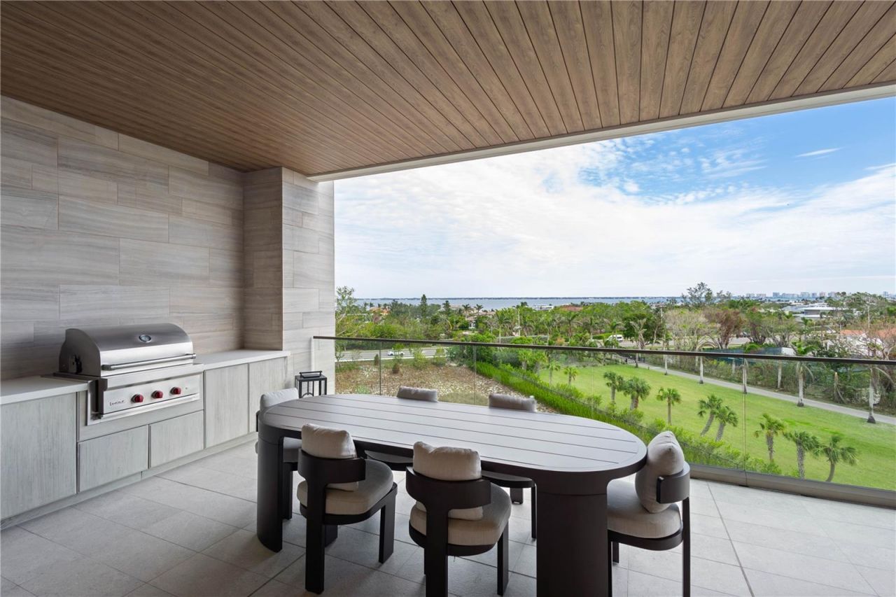 1581 Gulf Of Mexico Drive, Unit 507, Longboat Key, FL 34228 Photo