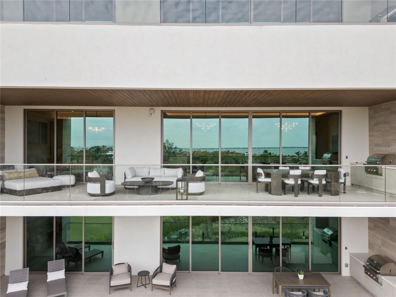 1581 Gulf Of Mexico Drive, Unit 507, Longboat Key, FL 34228 Photo