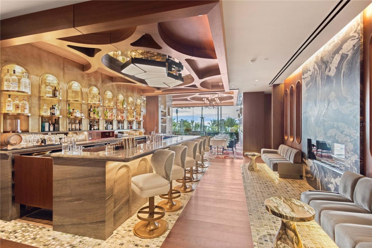 1581 Gulf Of Mexico Drive, Unit 507, Longboat Key, FL 34228 Photo